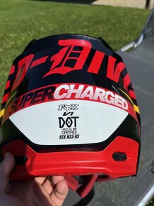 Fox V1 Prilba helma na motorku  enduro motocross - 4