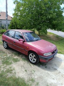 Predám Opel Astra Classic 1.6 benzín. - 4