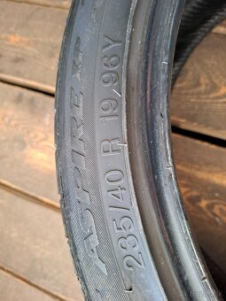 235/40 r19 letné pneumatiky - 4