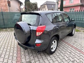 Toyota RAV4 2.016V 112kW 2006 118912km 4x4 TAŽNÉ - 4