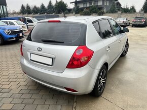 Kia Ceed - 4