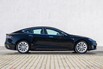 Tesla Model S 75D - 4