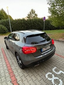 Mercedes GLA 200d - 4