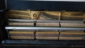 PETROF koncertné pianino model F - 4