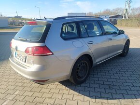 Volkswagen Golf - 4