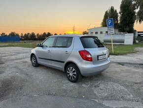 Škoda Fabia 2 1.4 16v 12/2007 sport paket - 4