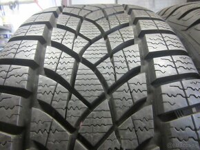 R16 Zimná sada VW GOLF rozteč 5x112 205/55R16 GOODYEAR - 4