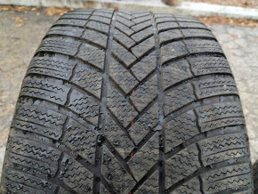 Zimné pneu 255/40 R18 --- BRIDGESTONE - 4