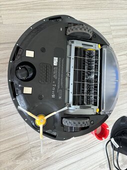 Roboticky vysavac iRobot Roomba 693 - 4