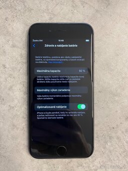 iPhone 8 64 GB - 4