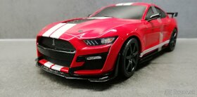 Ford Shelby GT500 1:18 - 4