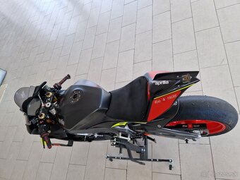 Aprilia V4 - 4