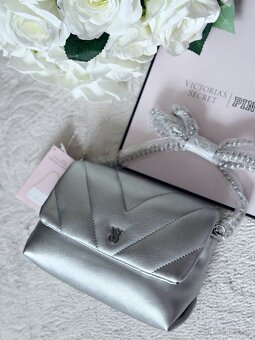 Victoria’s Secret mini kabelka silver - 4