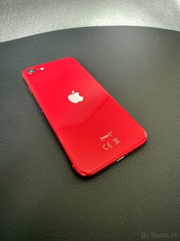 iPhone SE 128GB red - 4