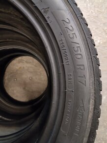 225/50 R17 Zimné pneumatiky - 4