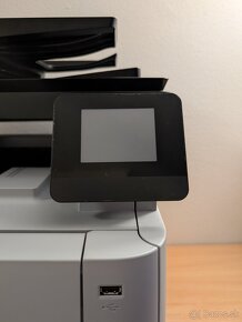 Farebná laserová tlačiareň HP Color LaserJet Pro MFP M476dn - 4