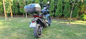 Honda X-ADV 750 - 4