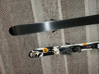 Predam snowblade, funski, kratke lyze pre dospelych - 4