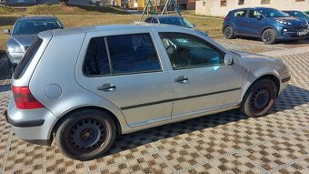 Volkswagen golf - 4