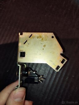 Držiak trafa s konektorom na magnetofon TESLA K10 - 4