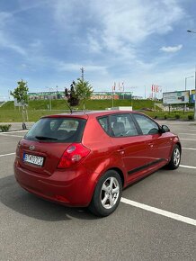 Kia Ceed 1.6 benzín, 92 kw, r.v. 2008. 5dv. - 4