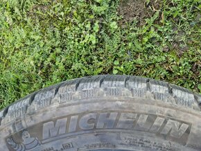 Michelin 235/55R18 - 4