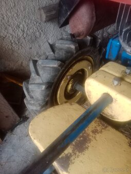 AGZAT MALOTRAKTOR. - 4