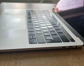 Macbook Pro 2017, 13 inch, i5, Retina, Touchbar - 4