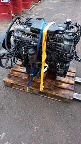 Man tgl 12.220 motor - 4