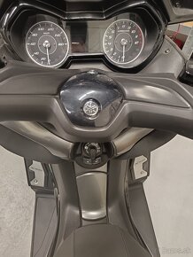 Yamaha X-Max Tech Max 125 - 4