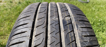 Letné pneu 245/45 R19 --- GOOD YEAR - 4