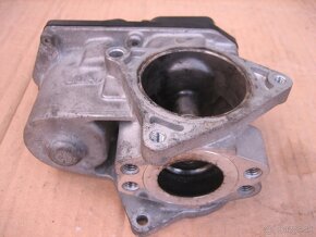 EGR Ventil 03G131501 2.0TDI 03L131501G 2.0TDI 03L131501K - 4