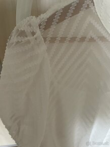 Biele spoločenské (svadobné) šaty Vila 42 - 4