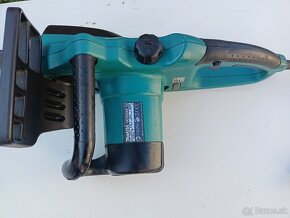 Makita UC3520A  elektrická reťazová píla - 4