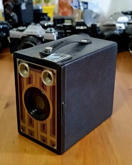 KODAK SIX-16 Brownie Junior (1934) - 4