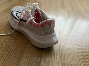 Tenisky Nike Zoom Fly 5, veľkosť 44,5 - 4