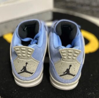 Nike Air Jordan Retro 4 SE University Blue - 4