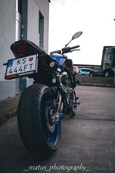 Yamaha MT07 - 4