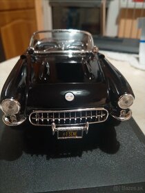 Predám Chevrolet Corvette 1957 Maisto 1:18 - 4