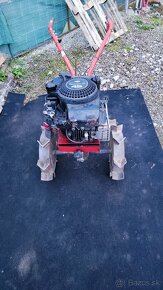 Malotraktor Briggs & Stratton + pluh - 4