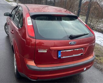 Ford Focus 1.4 - 4