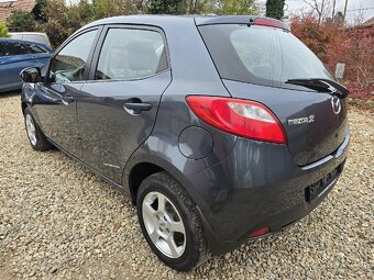 Mazda 2 1.3i Pro - 4