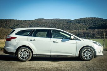 FORD FOCUS Kombi 1.6 TDCi 70kW 2012 - 4