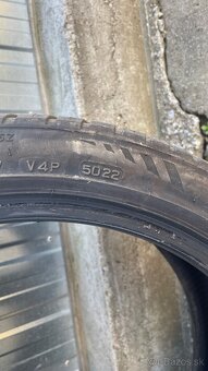 225/40 R18 92Y - 4