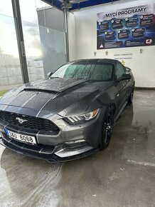 2015 Ford Mustang 3.7, 90.000KM, Manuál, Top Stav - 4