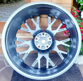 alu R21 5x120, bicolor, BMW 5, F10, F11 /+X3, X4.../ + pneu - 4