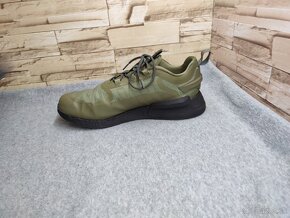 Adidas 45 1/3 - pánske gore-tex tenisky - 4