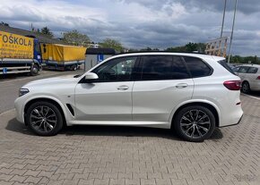 BMW X5 M-SPORTPAKET, INDIVIDUAL, FULL nafta automat 195 kw - 4