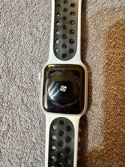 Apple Watch Nike SE GPS 40mm - 4