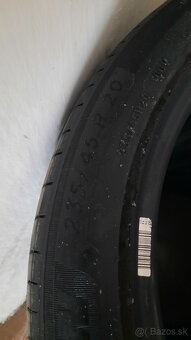 Predám pneu MICHELIN 235/45 R20 100V. - 4